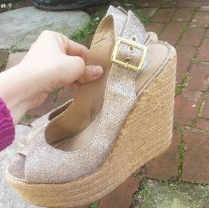 Steve madden gold wedges size6